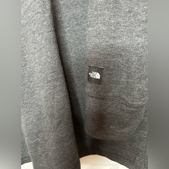 The North Face men’s long sleeve shirt NWOT - Picture 15 of 16